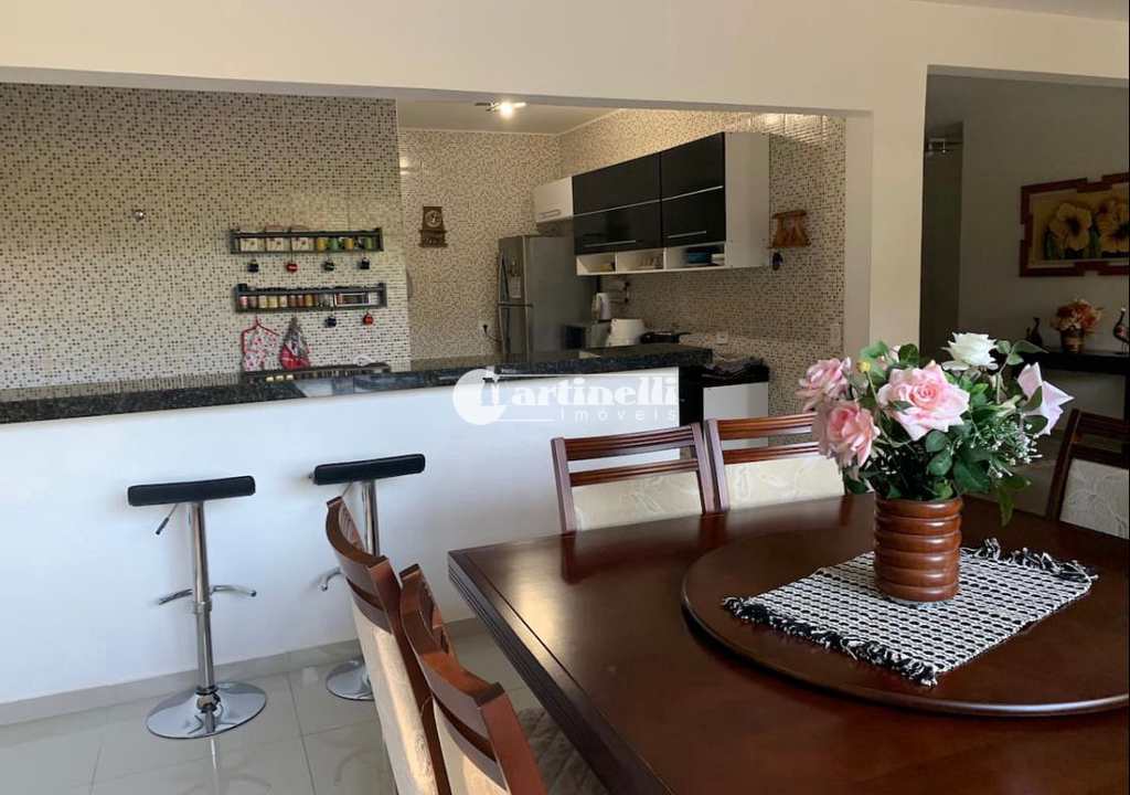 Casa de Condomínio em Santo Antônio do Pinhal, no bairro Centro