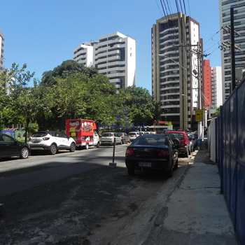 Apartamento em Salvador, bairro Pituba