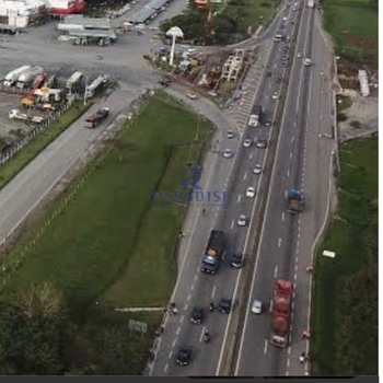 Área em Candeias, bairro Distrito Industrial