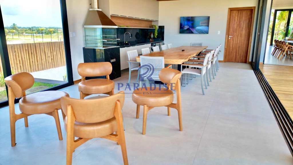 Casa em Camaçari, no bairro Guarajuba (Monte Gordo)