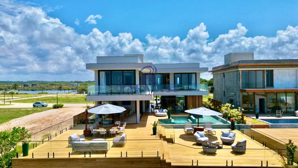 Casa em Camaçari, no bairro Guarajuba (Monte Gordo)