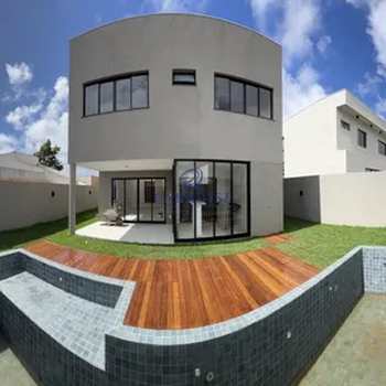 Casa em Camaçari, bairro Alphaville (Abrantes)