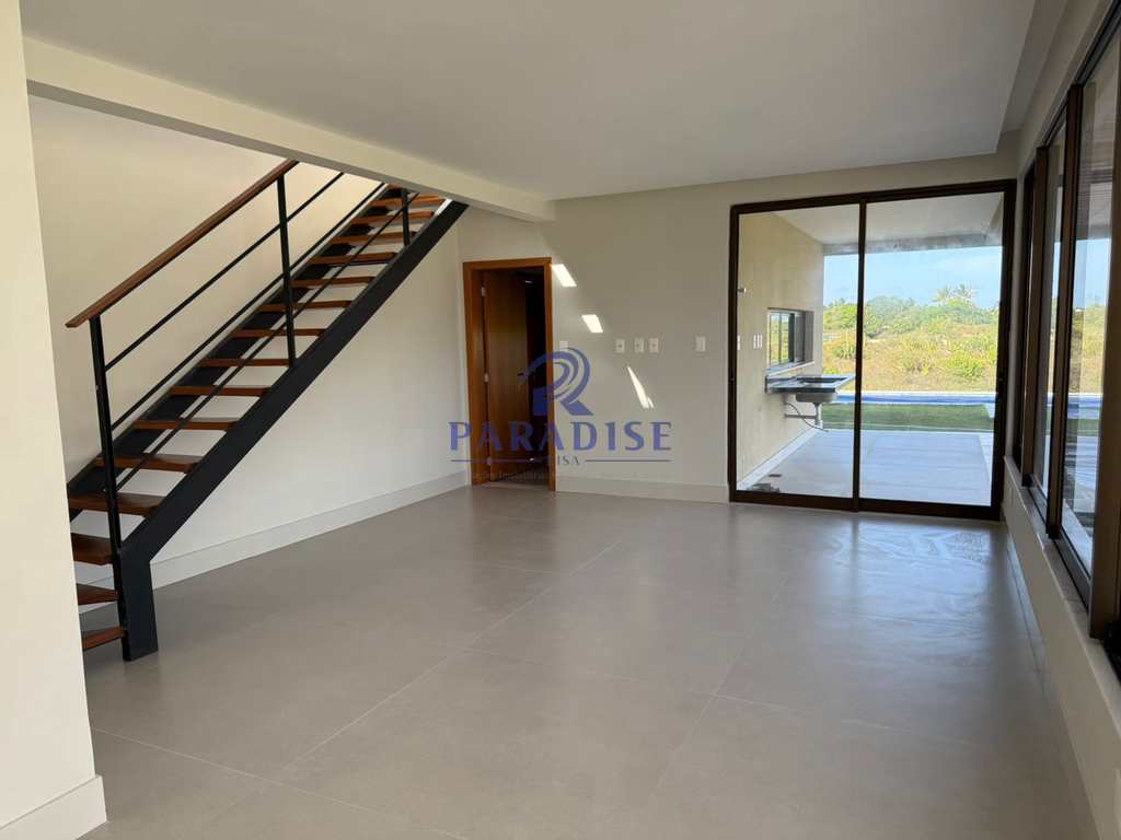 Casa em Mata de São João, no bairro Praia do Forte