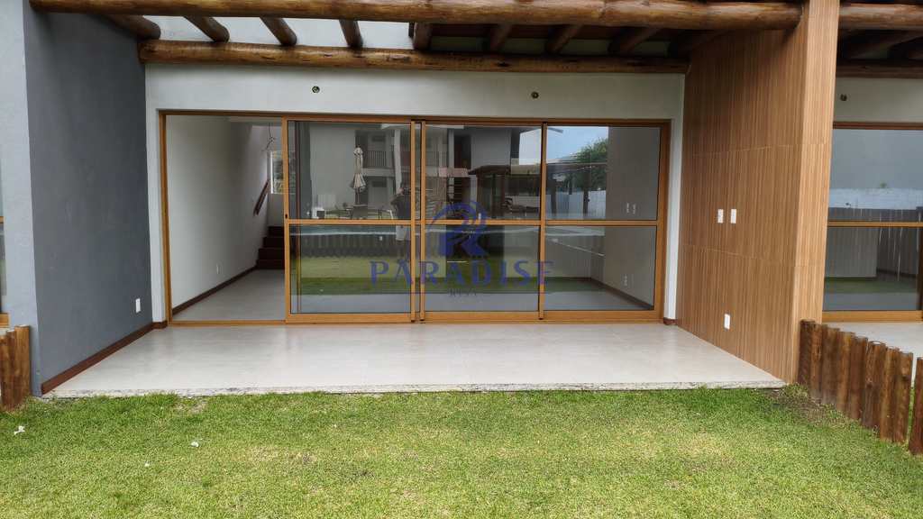 Casa em Camaçari, no bairro Itacimirim