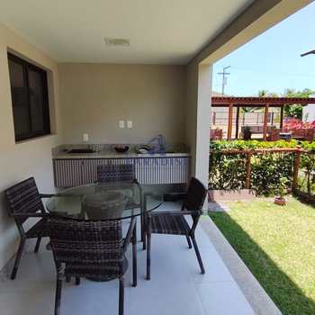 Apartamento em Camaçari, bairro Guarajuba
