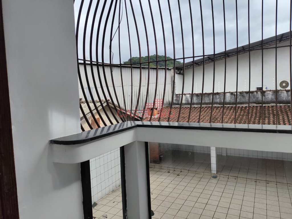 Sobrado em Cubatão, no bairro Vila Nova