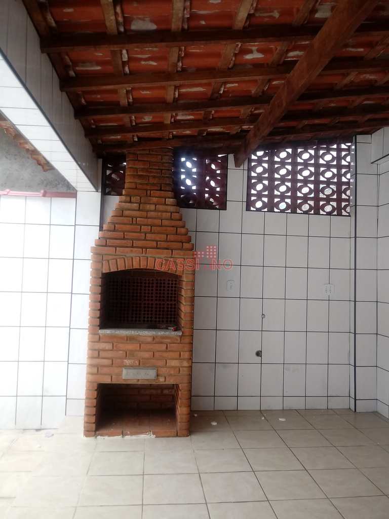 Sobrado em Cubatão, no bairro Vila Nova