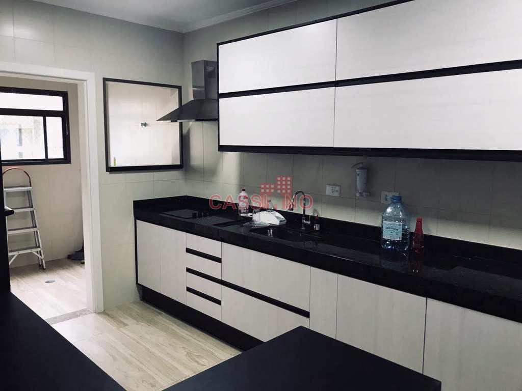 Apartamento em Mongaguá, no bairro Jardim Marina