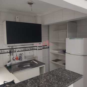 Kitnet em São Vicente, bairro Itararé
