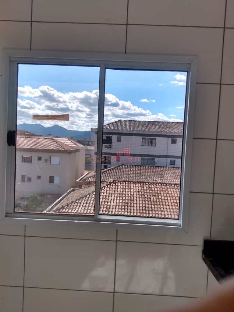 Apartamento em Cubatão, no bairro Jardim Casqueiro