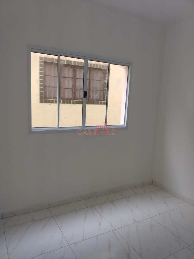 Apartamento em Cubatão, no bairro Jardim Casqueiro