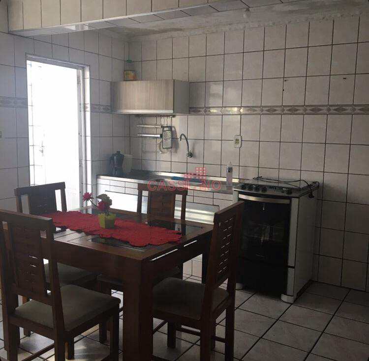 Casa em Cubatão, no bairro Jardim Costa E Silva