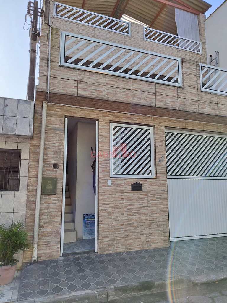 Casa em Cubatão, no bairro Vila São José
