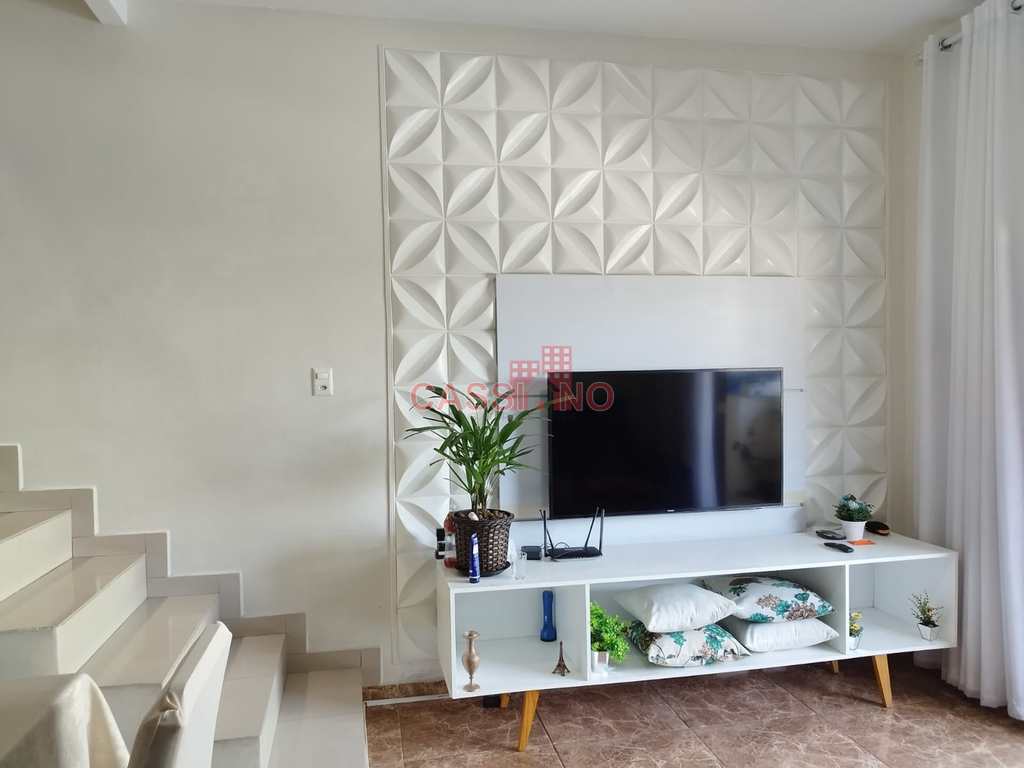 Casa em Cubatão, no bairro Vila São José