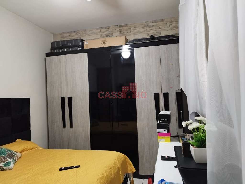 Casa em Cubatão, no bairro Vila São José