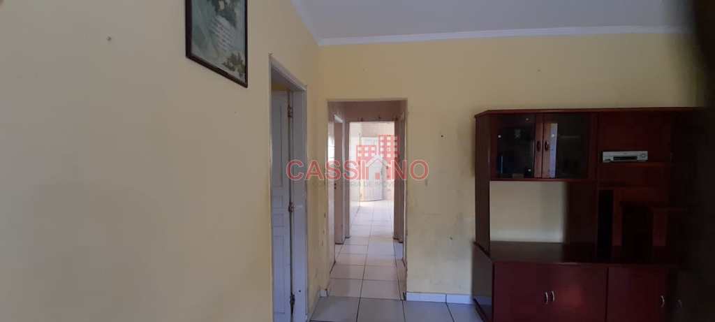 Casa em Praia Grande, no bairro Nova Mirim