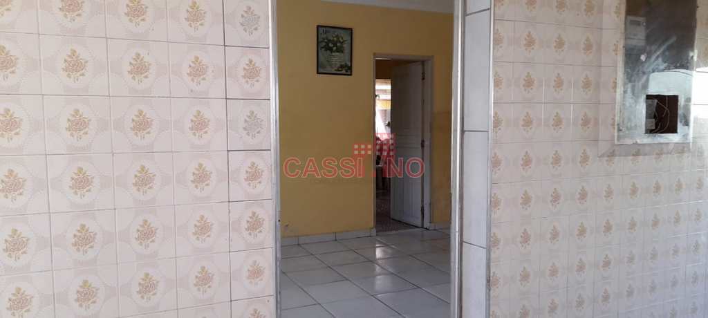 Casa em Praia Grande, no bairro Nova Mirim