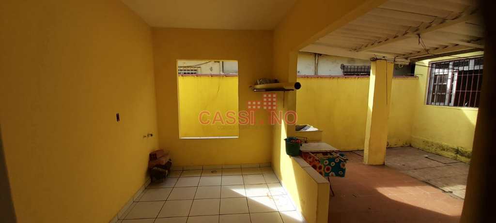 Casa em Praia Grande, no bairro Nova Mirim