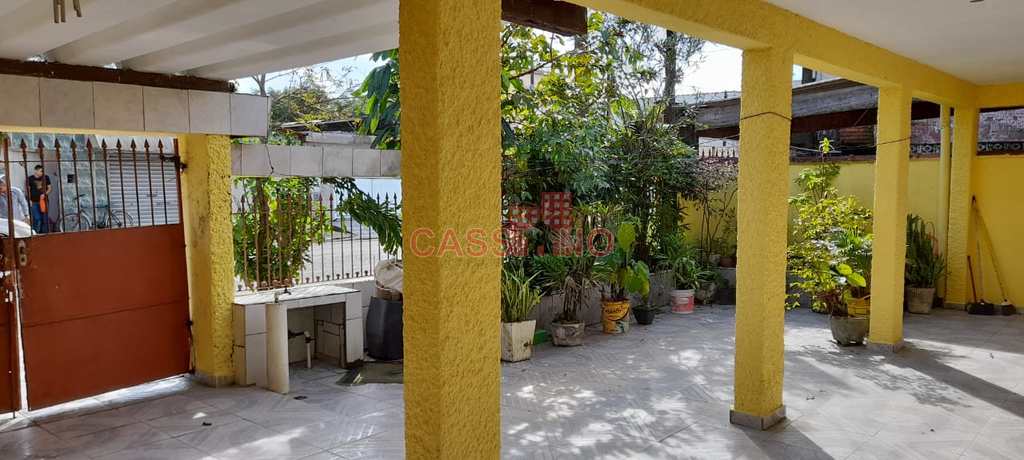 Casa em Praia Grande, no bairro Nova Mirim