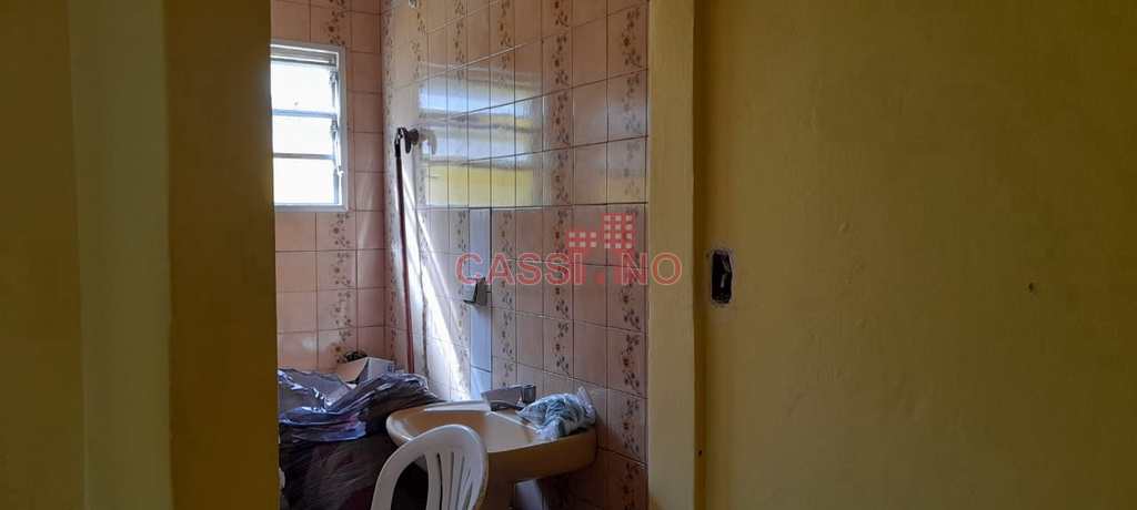 Casa em Praia Grande, no bairro Nova Mirim