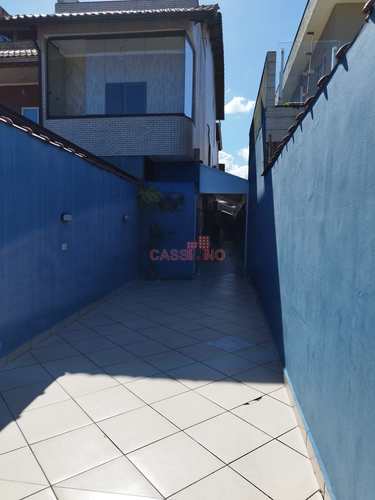 Casa, código 2652 em Cubatão, bairro Jardim Casqueiro