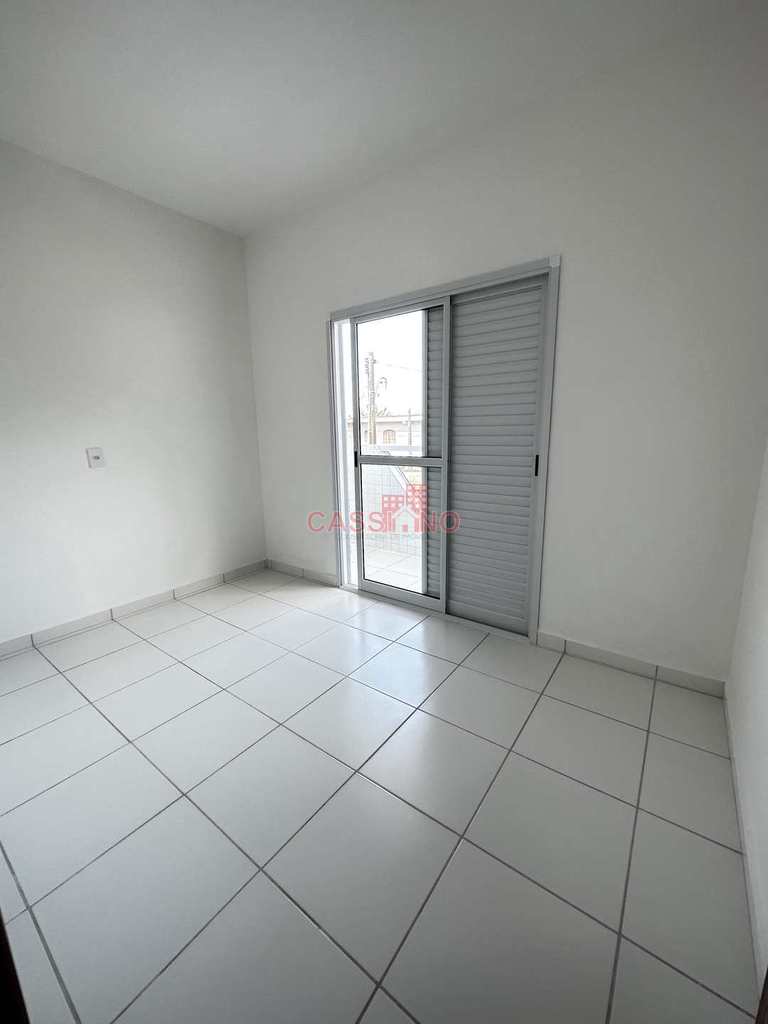 Casa em Praia Grande, no bairro Cidade da Criança