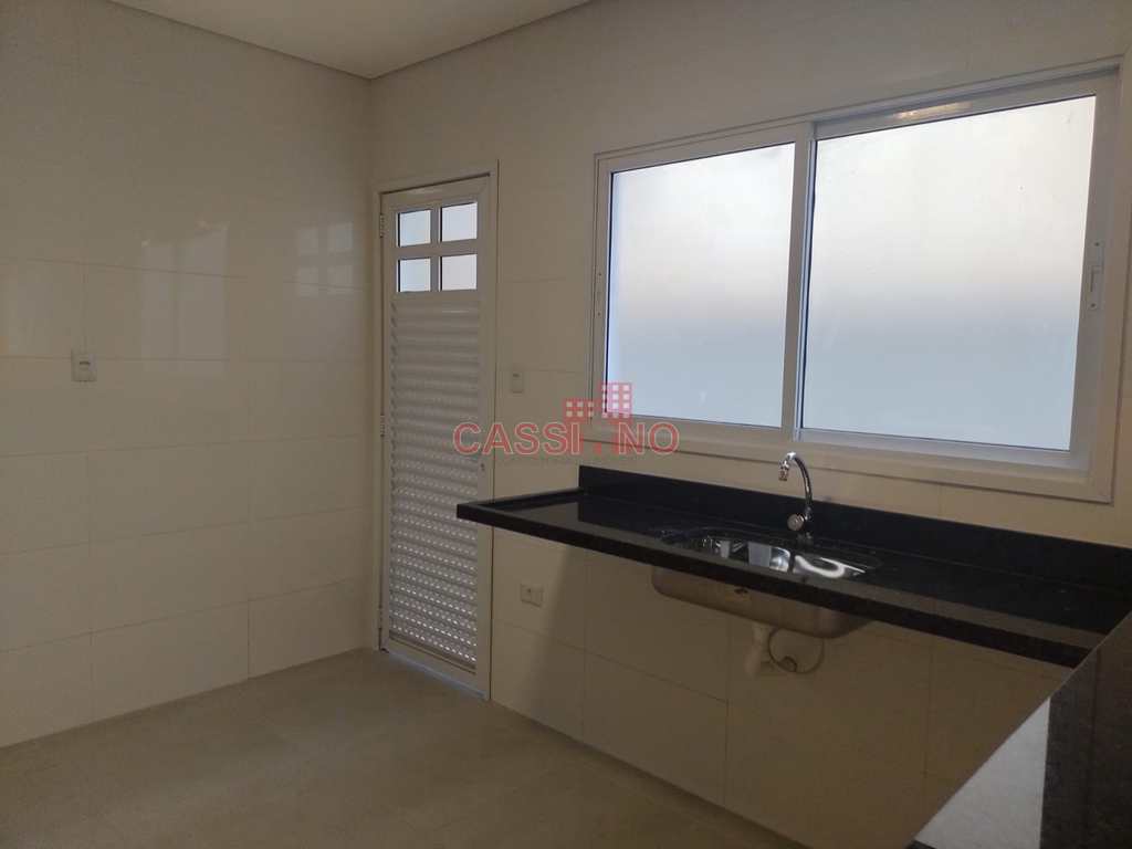 Casa em Cubatão, no bairro Vila Nova