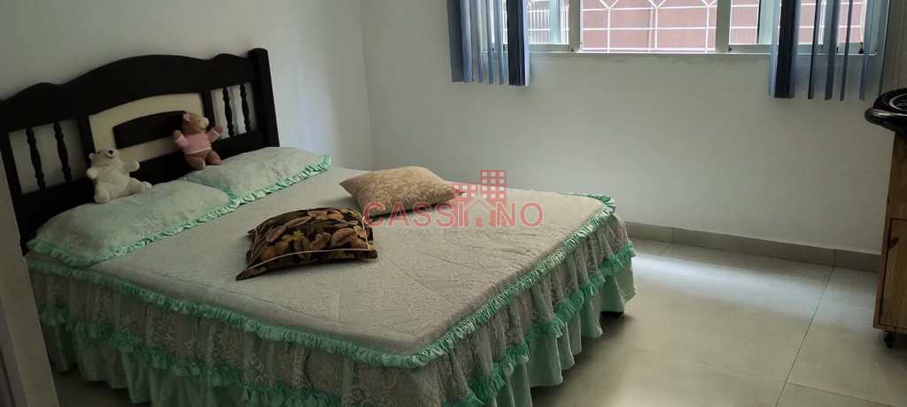 Sobrado em Cubatão, no bairro Vale Verde