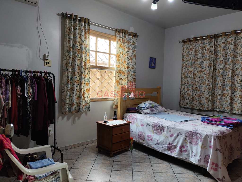 Casa em Cubatão, no bairro Centro