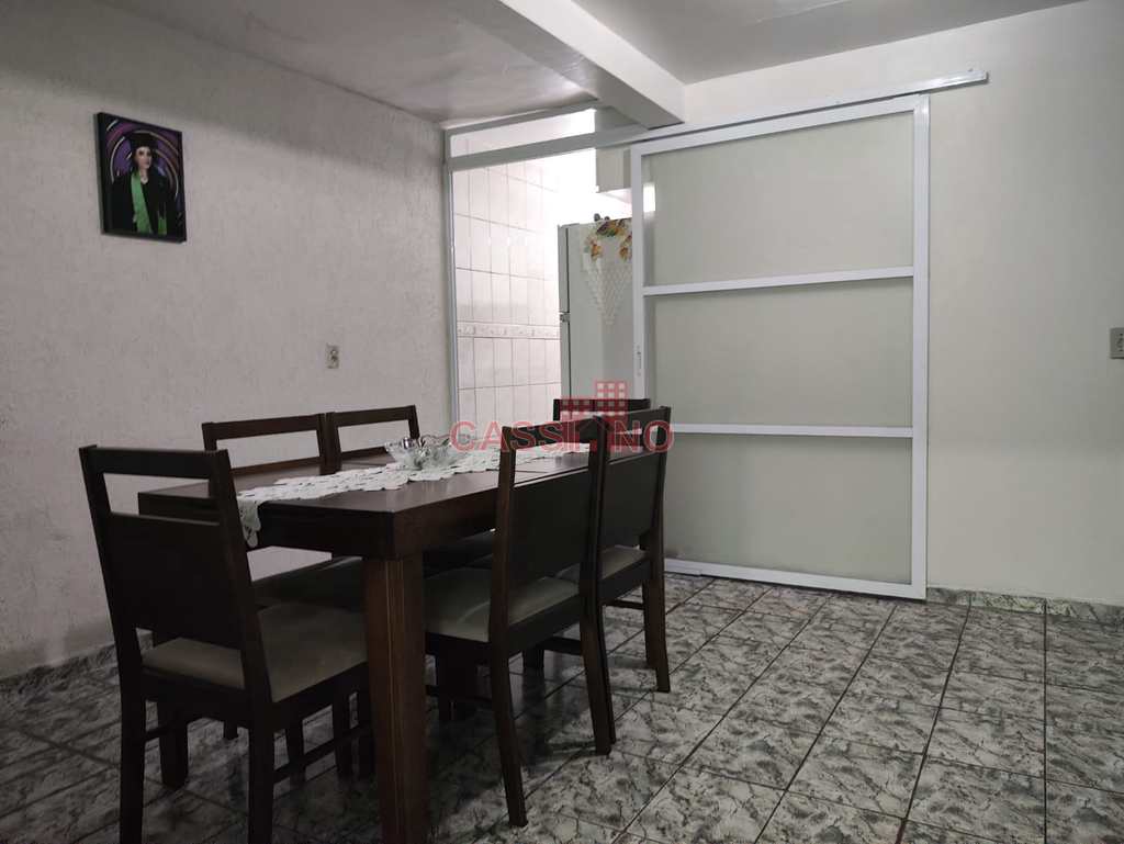 Casa em Cubatão, no bairro Vila São José