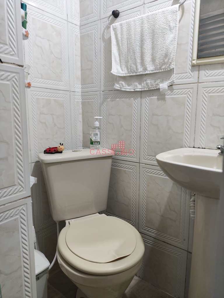 Casa em Cubatão, no bairro Vila São José