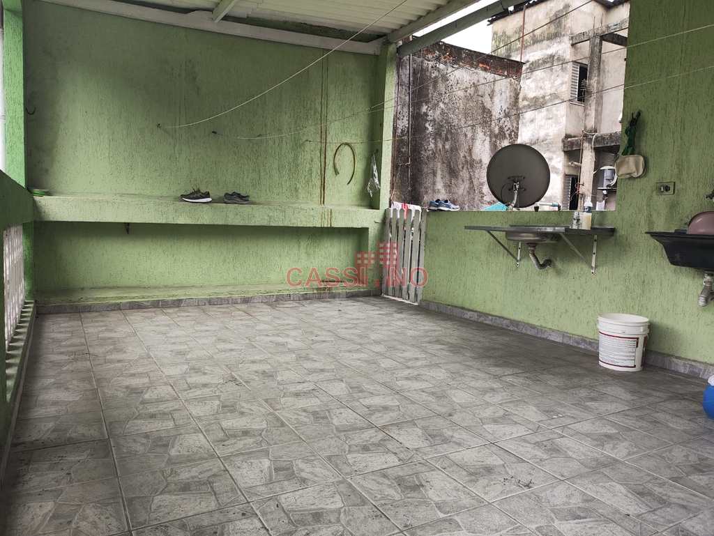 Casa em Cubatão, no bairro Vila São José