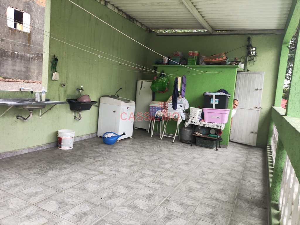 Casa em Cubatão, no bairro Vila São José