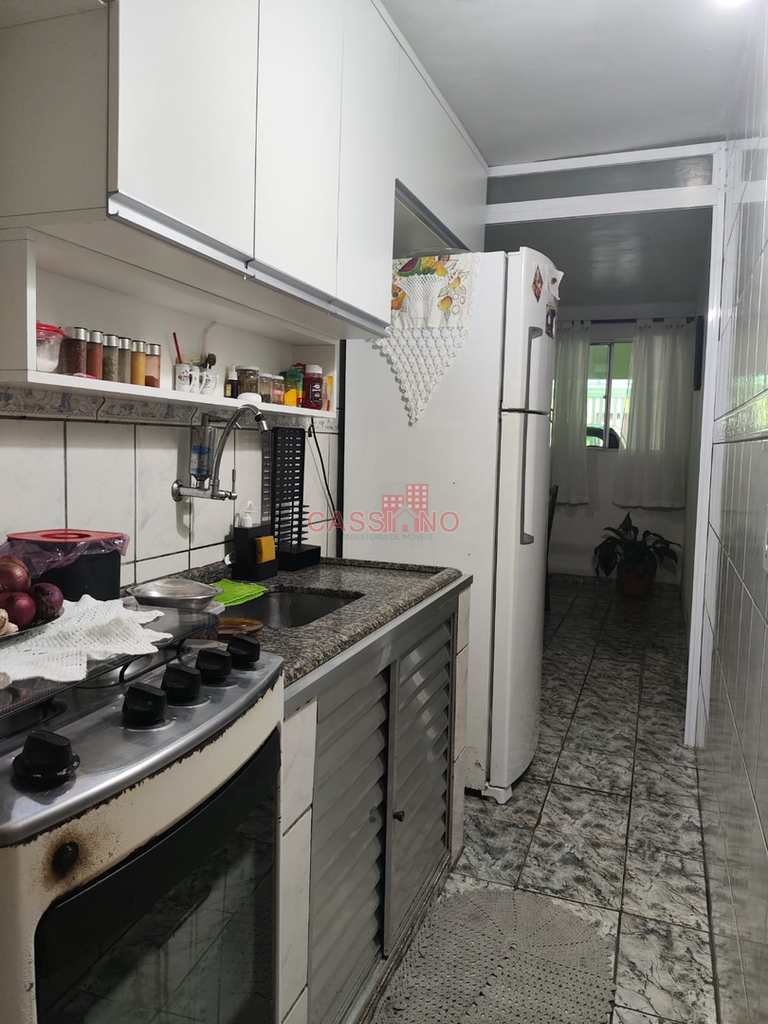 Casa em Cubatão, no bairro Vila São José