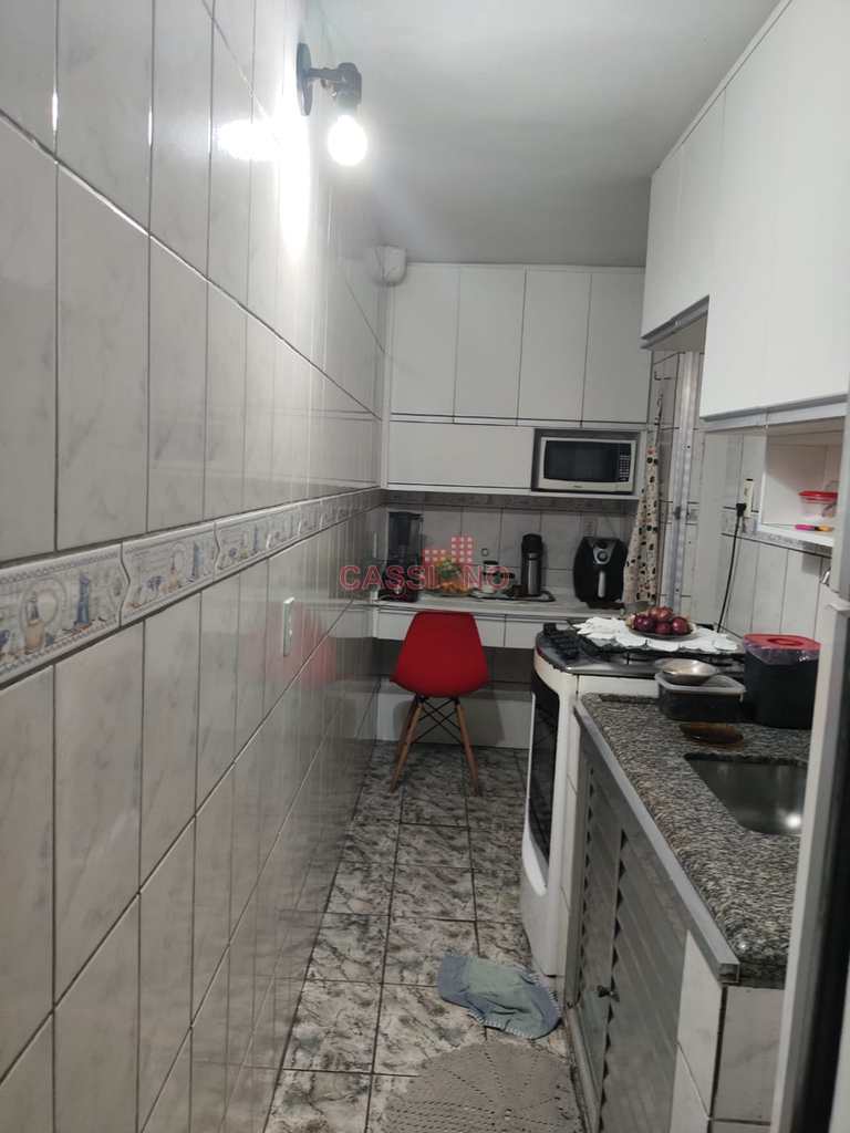 Casa em Cubatão, no bairro Vila São José