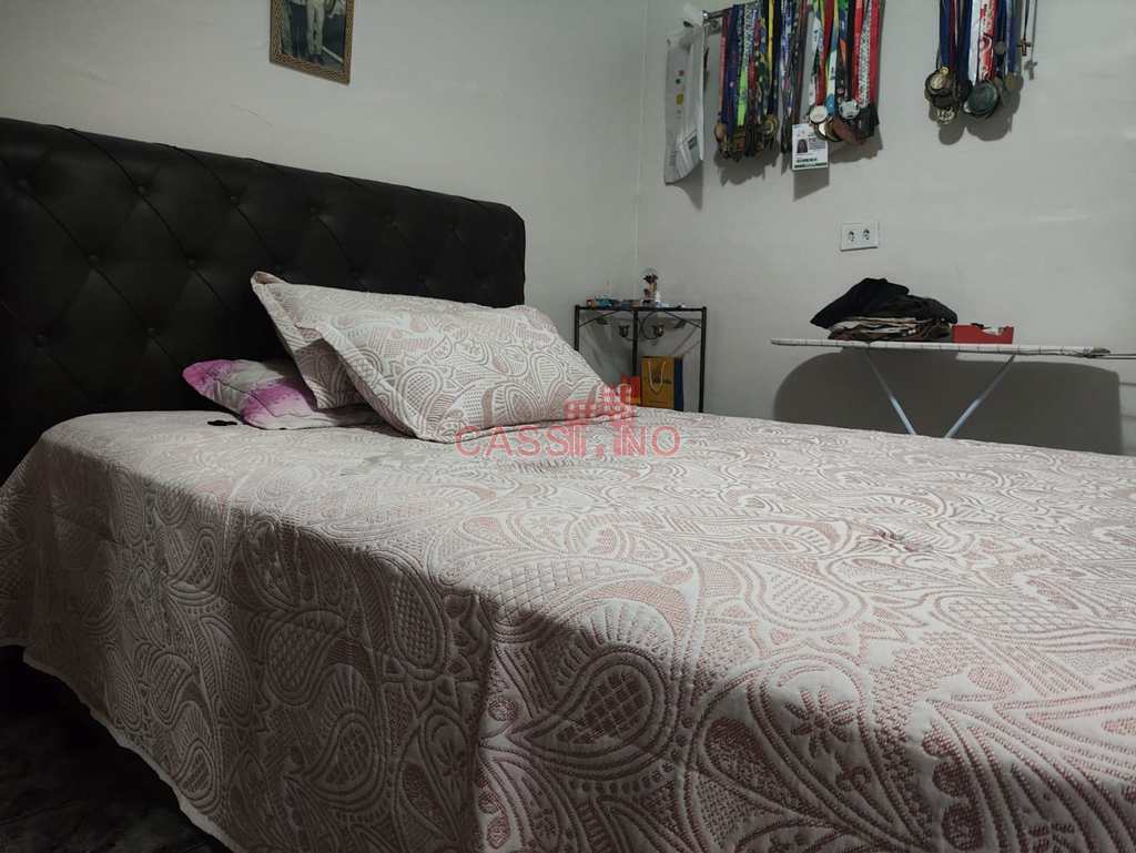 Casa em Cubatão, no bairro Vila São José