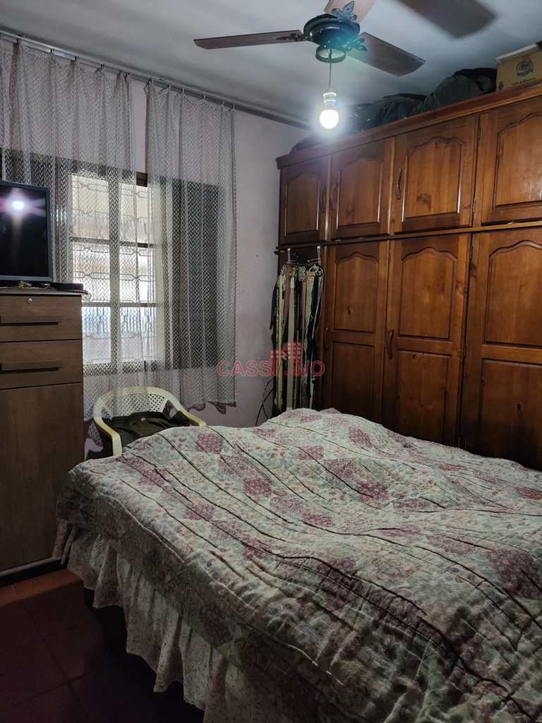 Casa em Cubatão, no bairro Padre Manoel da Nóbrega