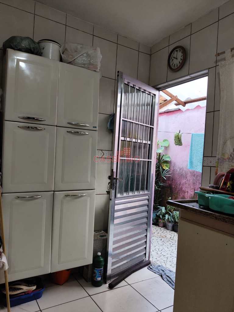 Casa em Cubatão, no bairro Padre Manoel da Nóbrega