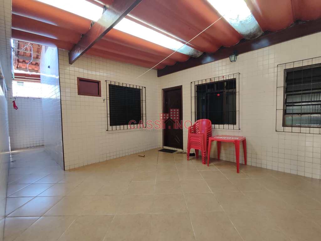 Casa em Cubatão, no bairro Vila Nova