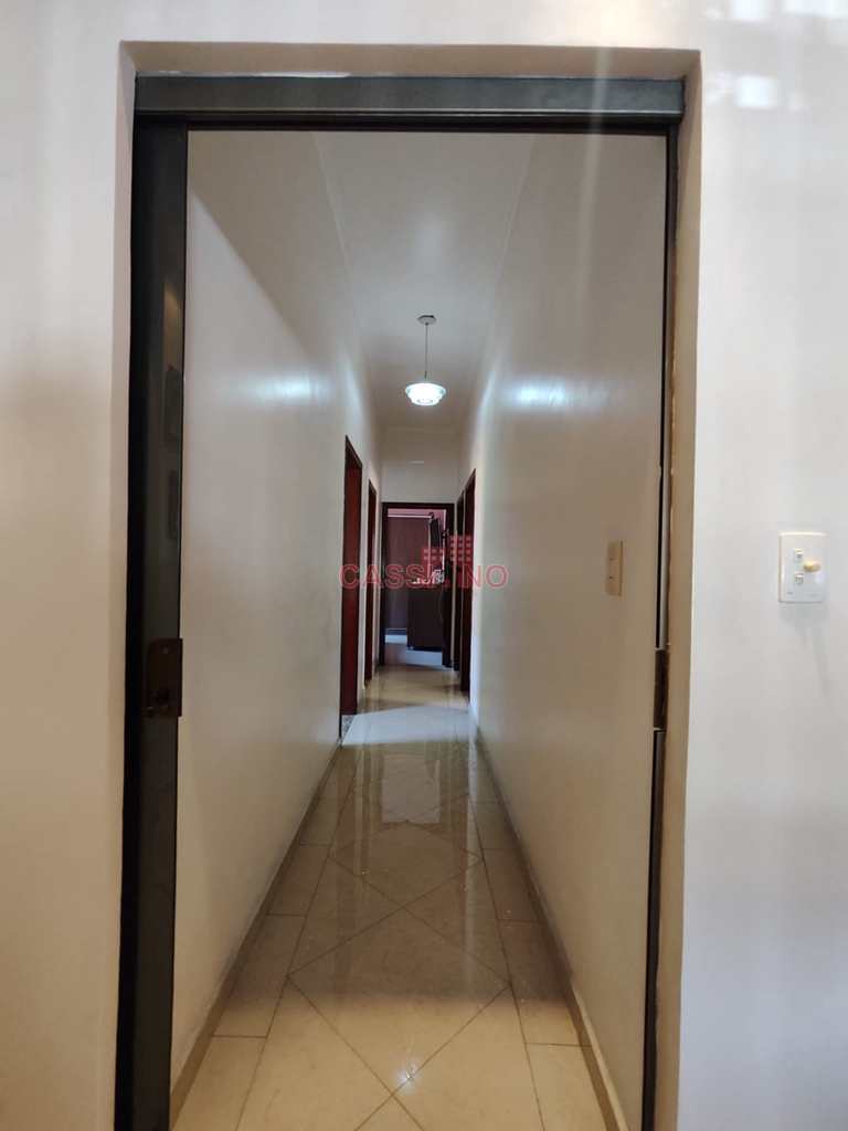 Casa em Cubatão, no bairro Vila Nova