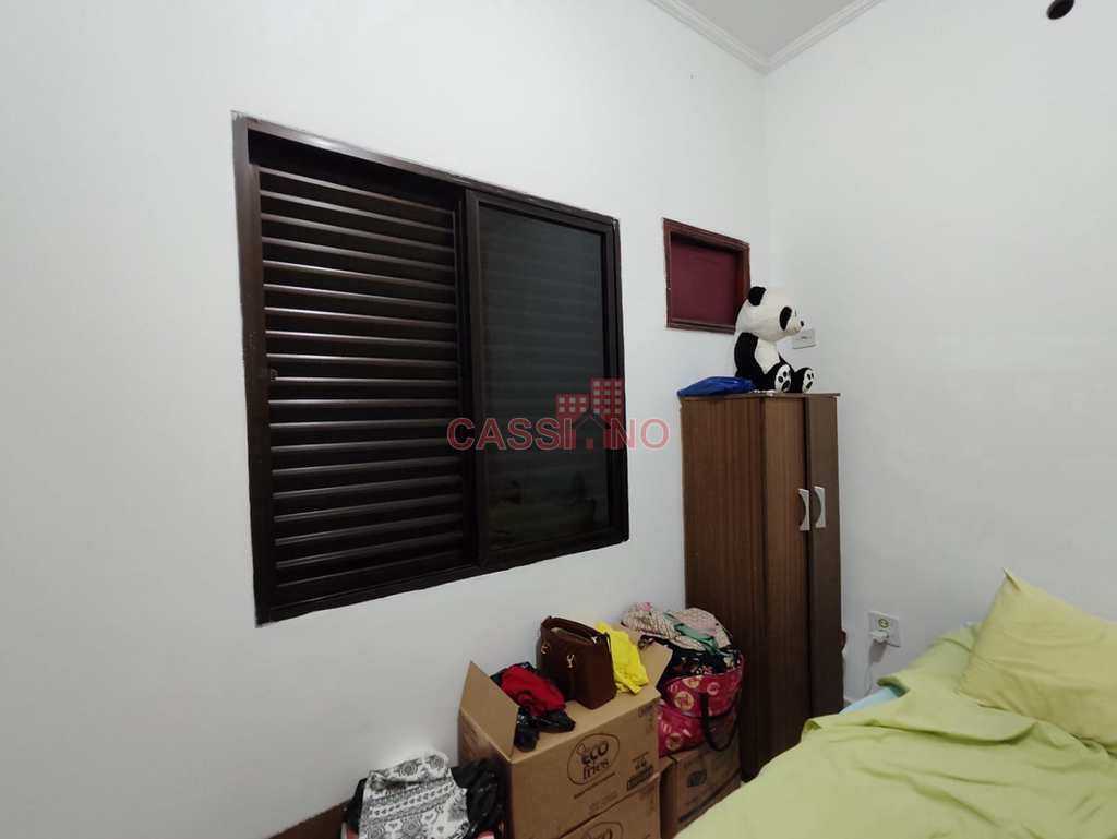 Casa em Cubatão, no bairro Vila Nova