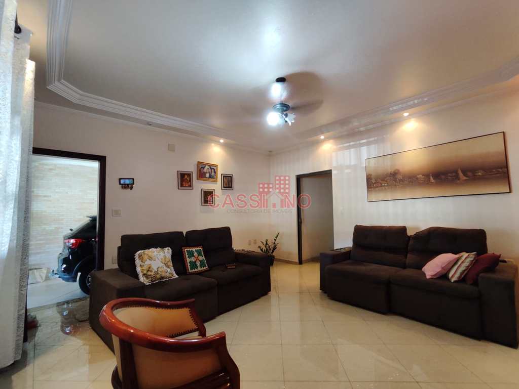 Casa em Cubatão, no bairro Vila Nova