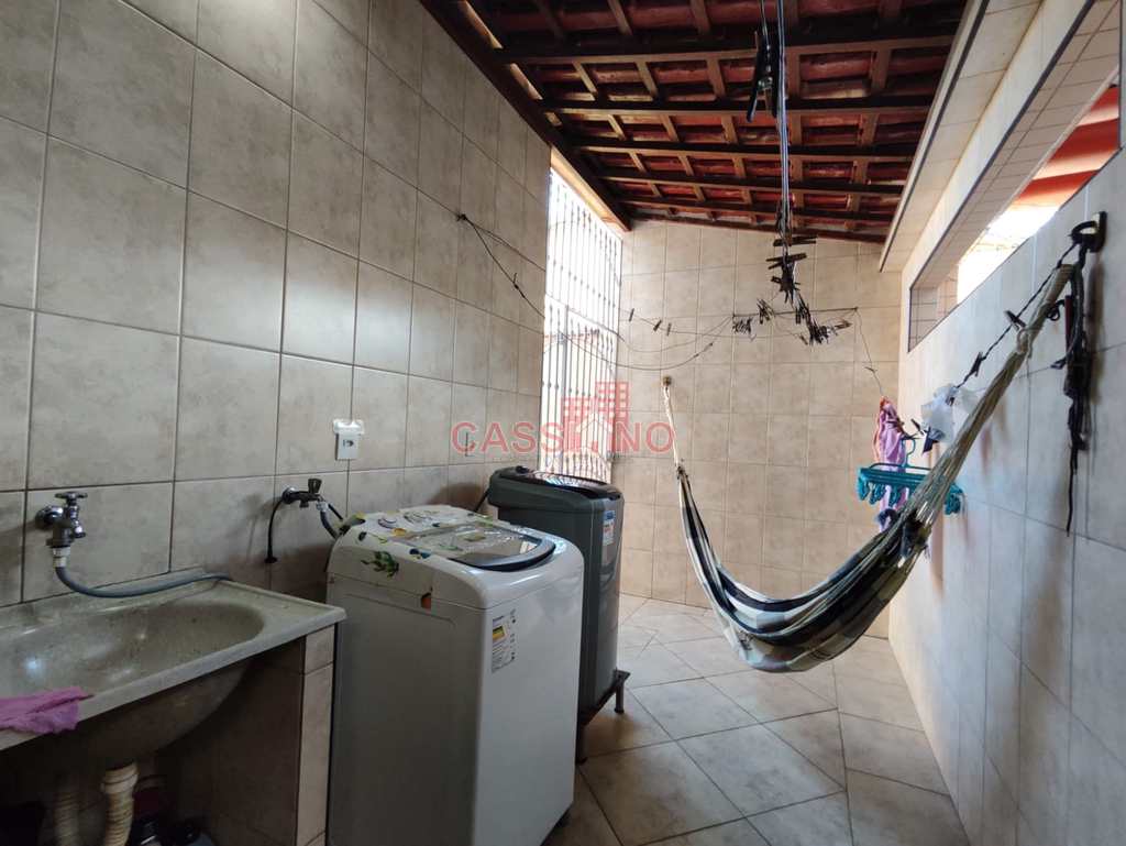 Casa em Cubatão, no bairro Vila Nova