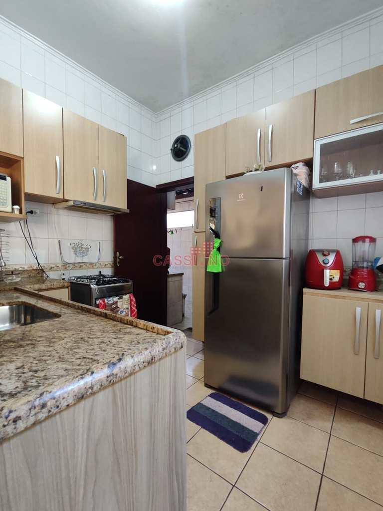 Casa em Cubatão, no bairro Vila Nova