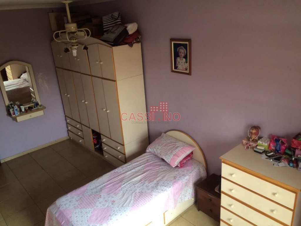 Sobrado em Cubatão, no bairro Parque São Luis