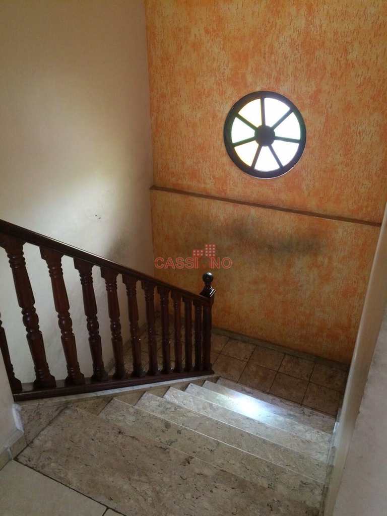 Sobrado em Cubatão, no bairro Parque São Luis