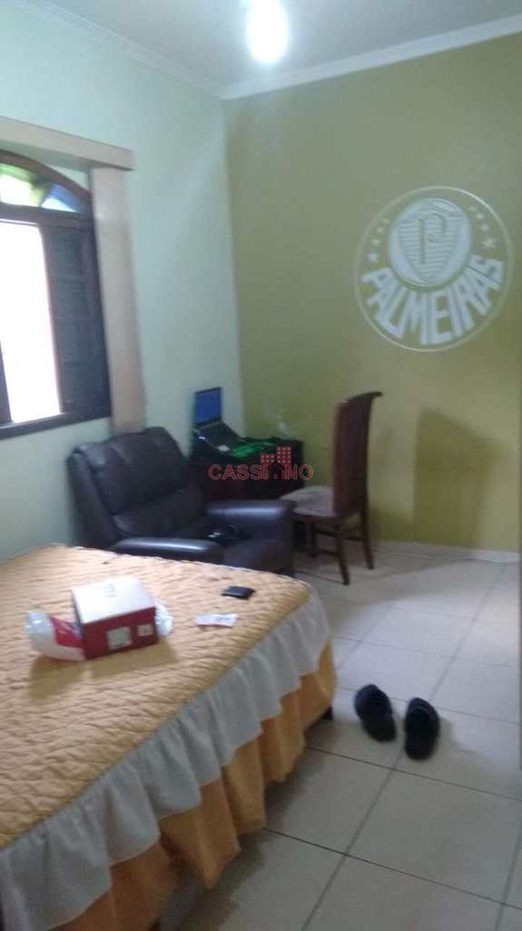 Sobrado em Cubatão, no bairro Parque São Luis