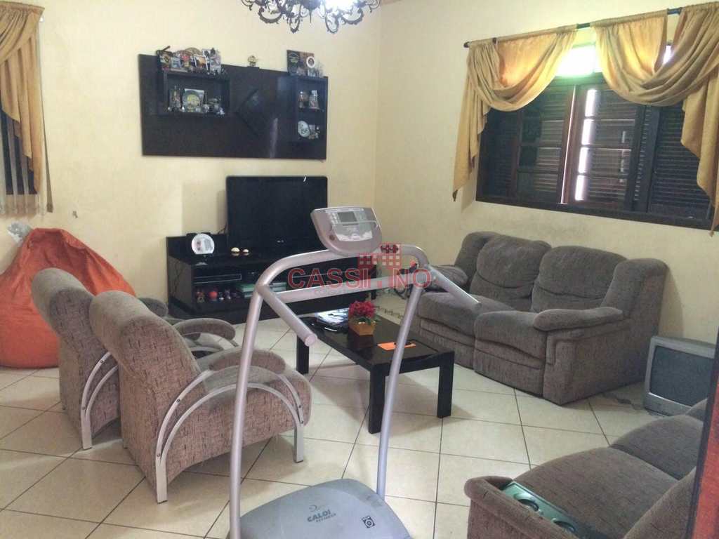 Sobrado em Cubatão, no bairro Parque São Luis