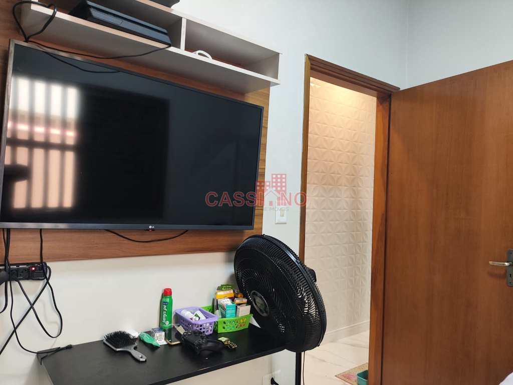 Casa em Cubatão, no bairro Vila Nova