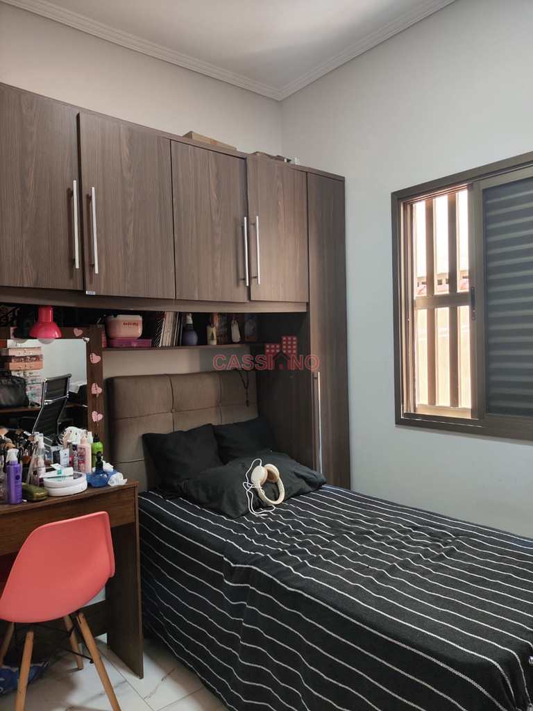 Casa em Cubatão, no bairro Vila Nova
